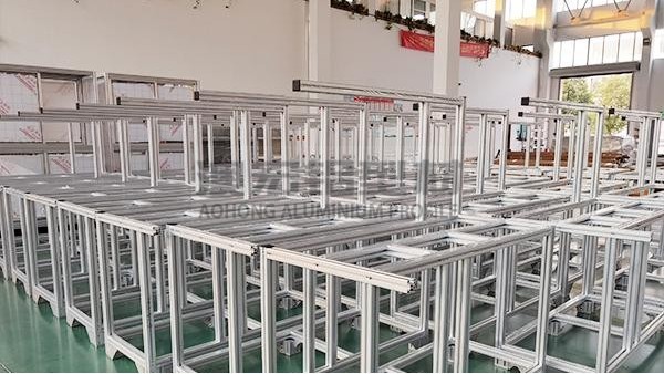 還在使用銹跡斑斑的鐵框架嗎？ —澳宏鋁業(yè)告訴你鋁型材不一樣的優(yōu)點