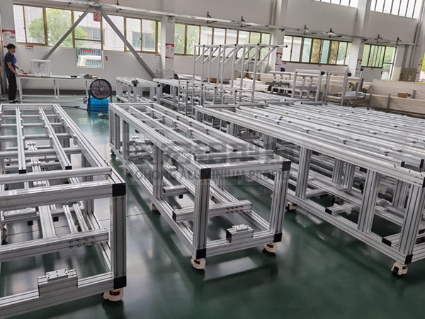 車(chē)床機(jī)架鋁型材 車(chē)床機(jī)架鋁型材