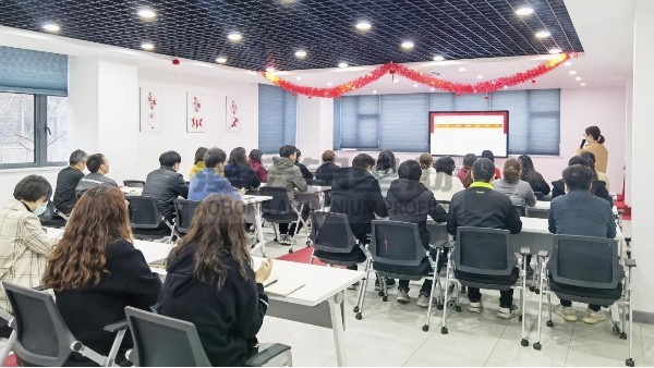 開創(chuàng)鋁型材業(yè)績新高度，努力挑戰(zhàn)四月份新目標(biāo)? ?