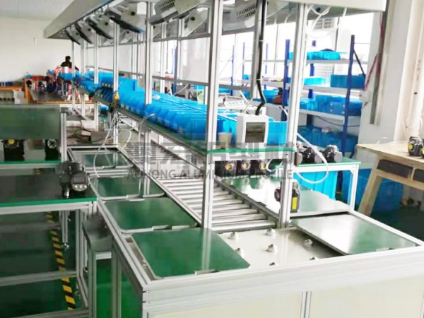 鋁型材工作臺(tái)