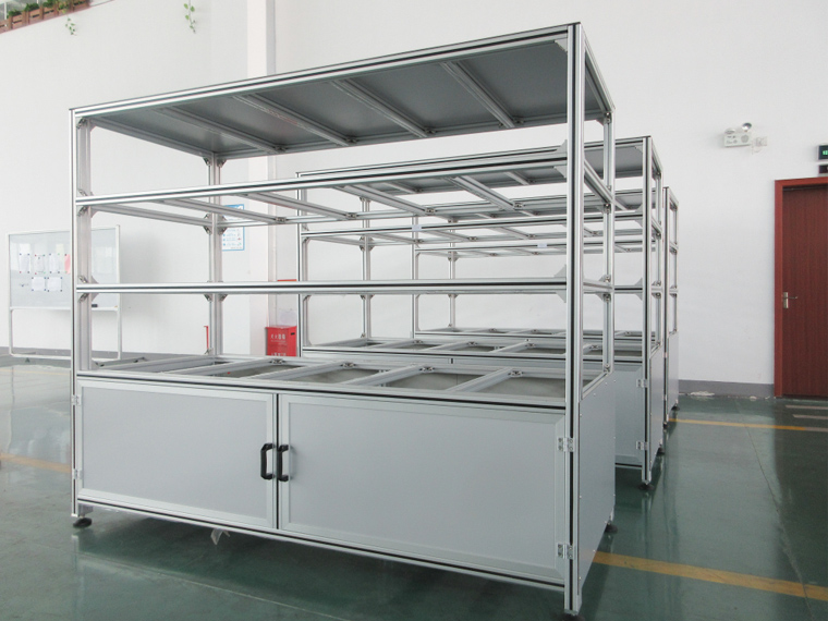 澳宏生產(chǎn)線(xiàn)工作臺(tái)承載能力強(qiáng)，抗沖擊能力高